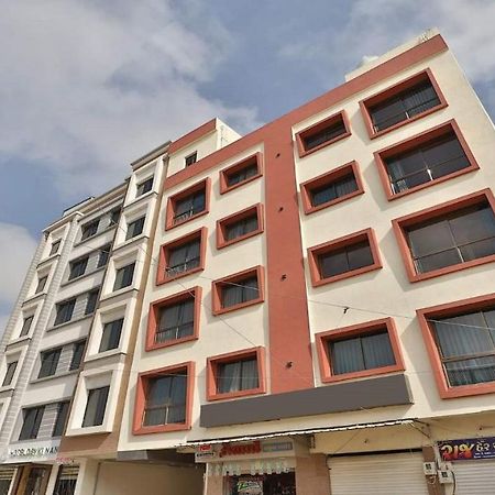 Hotel Kuber Dwārka Exterior foto